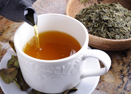 Tạo ẩm trong sản xuất trà